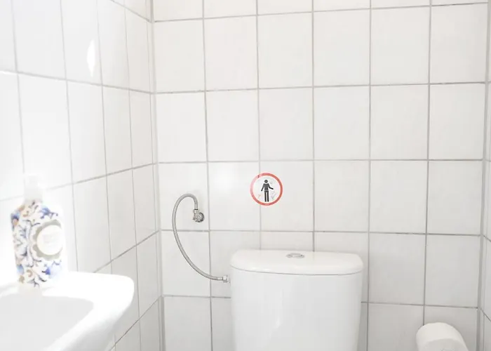 Hometonight Workers - In Lejlighed